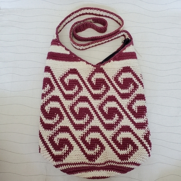 Crocheted Crossbody Shoulder Bucket Bag Maroon Cream Hobo Hippie Boho Handmade - Picture 1 of 10